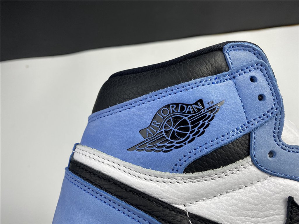Air Jordan 1 High OG University Blue 555088-134